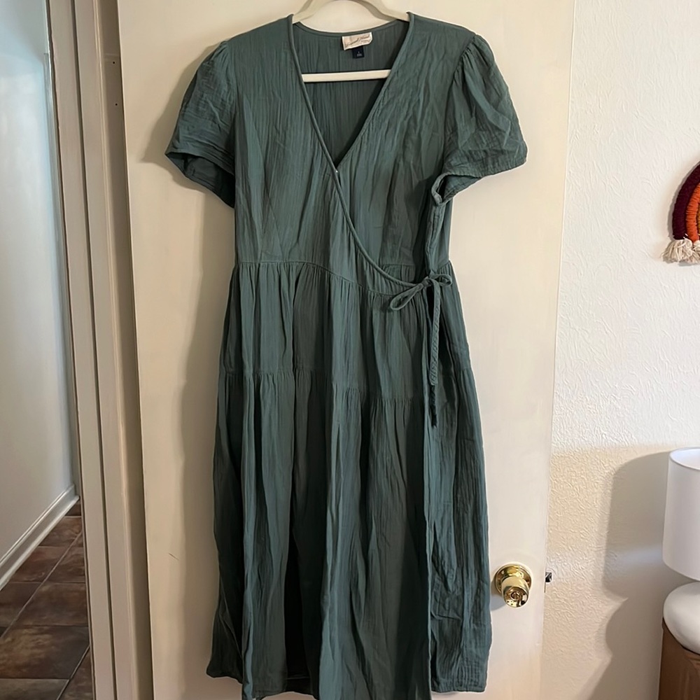 Universal Thread Wrap dress